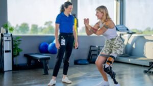 Amputee staying motivated during amputation recovery and rehabilitation